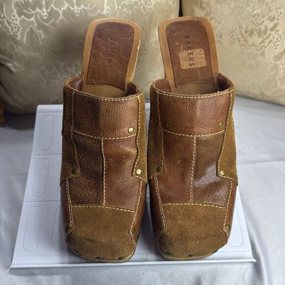 (Z1) Bakers Vintage Y2k Chunky ShoesLeather clogs with studs size 10 B - Picture 2 of 9